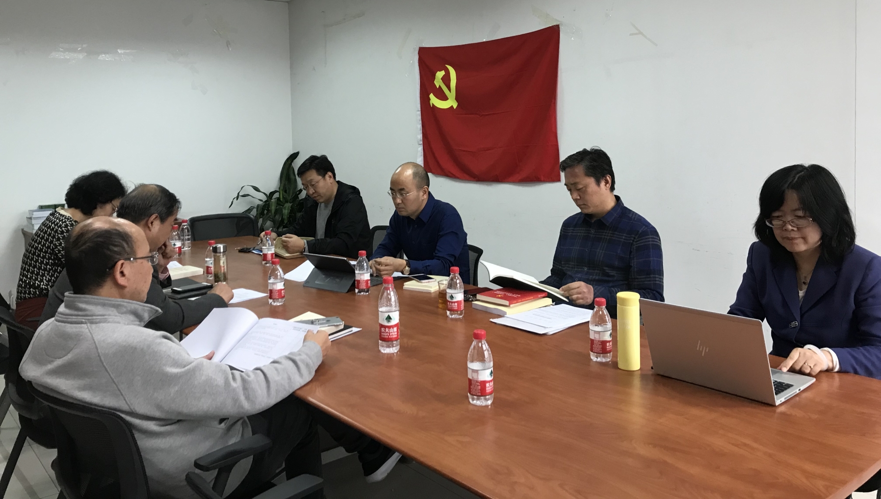 Macintosh HD:Users:maria:Desktop:WechatIMG6.jpeg Macintosh HD:Users:maria:Desktop:WechatIMG6.jpeg