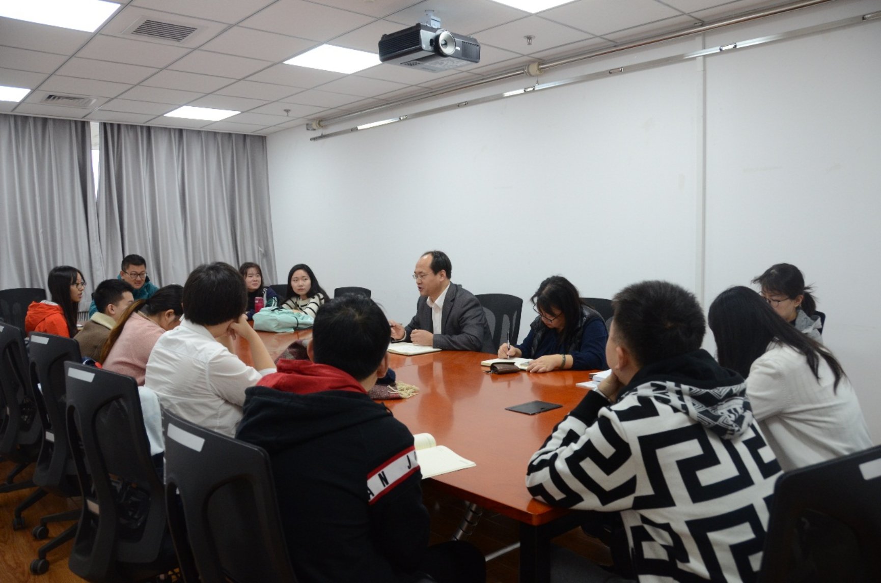 C:\Users\lenovo\AppData\Local\Temp\WeChat Files\7b607c39aea83e26f7f6cfe8dc38b41.jpg